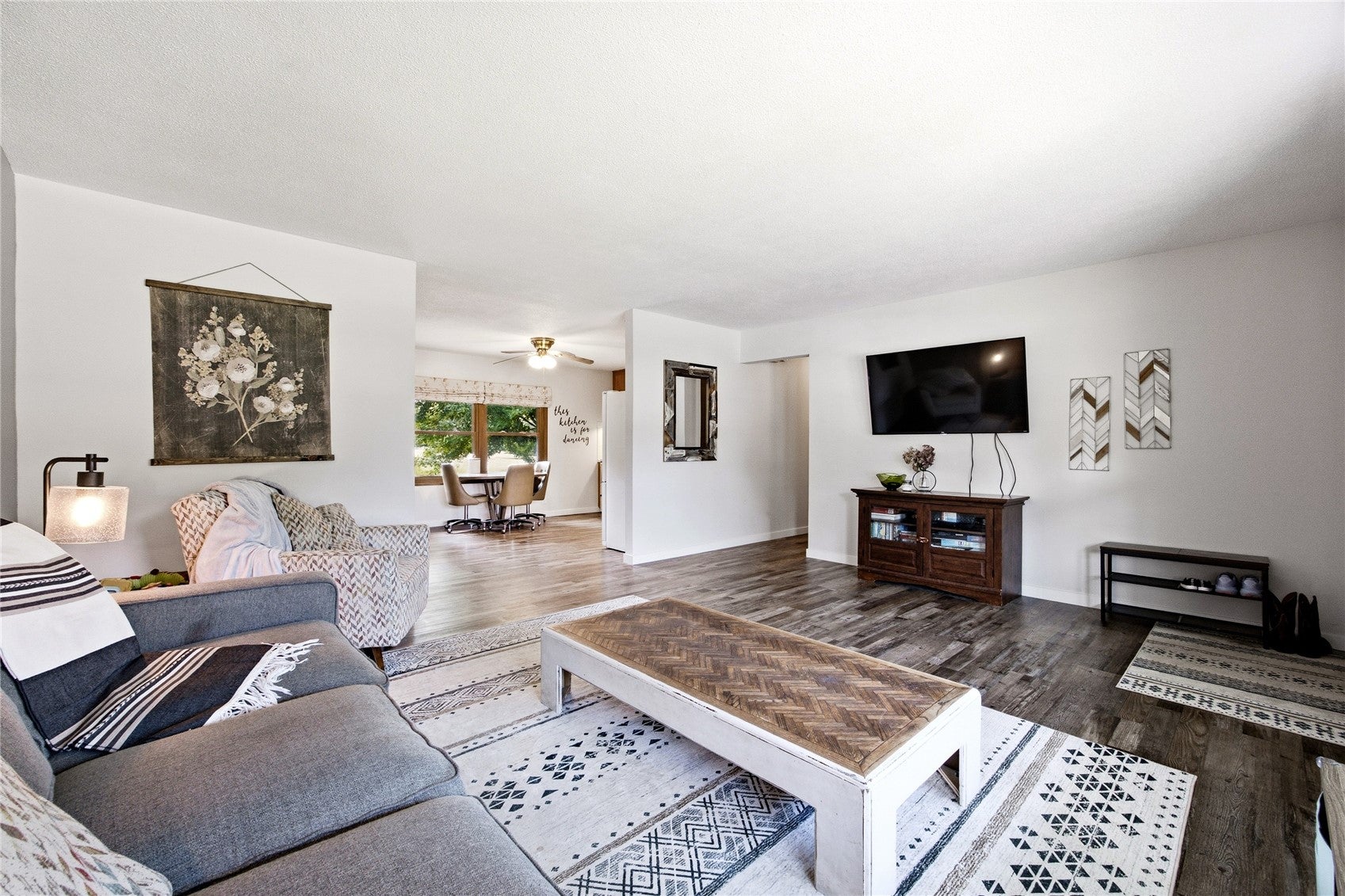 395 Brentwood Drive NE