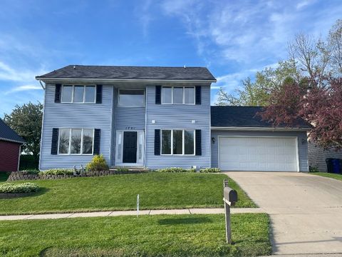 1721 Hidden Hollow Lane Cedar Rapids IA 52405