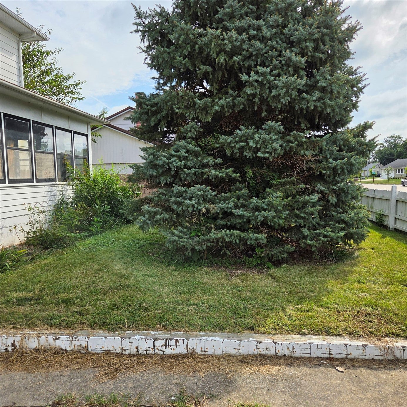 2828 33rd Ave SW