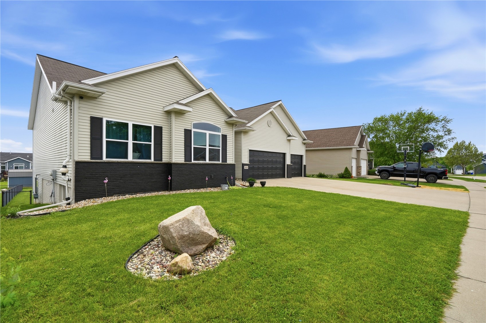 2413 Radcliffe Drive SW