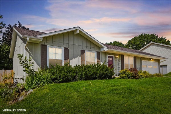 6525 COUNCIL ST NE, CEDAR RAPIDS, IA 52402 - Image 3e4449e82c571f0fcedf90f38f65e9ba/915436211