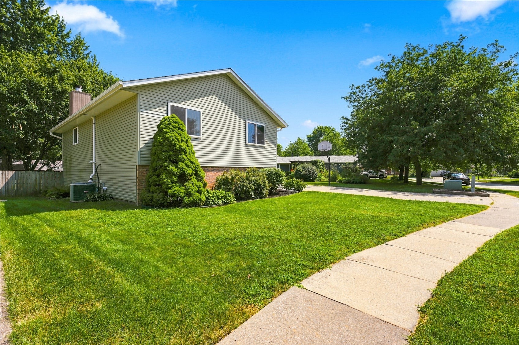 2230 HAZEL CT.