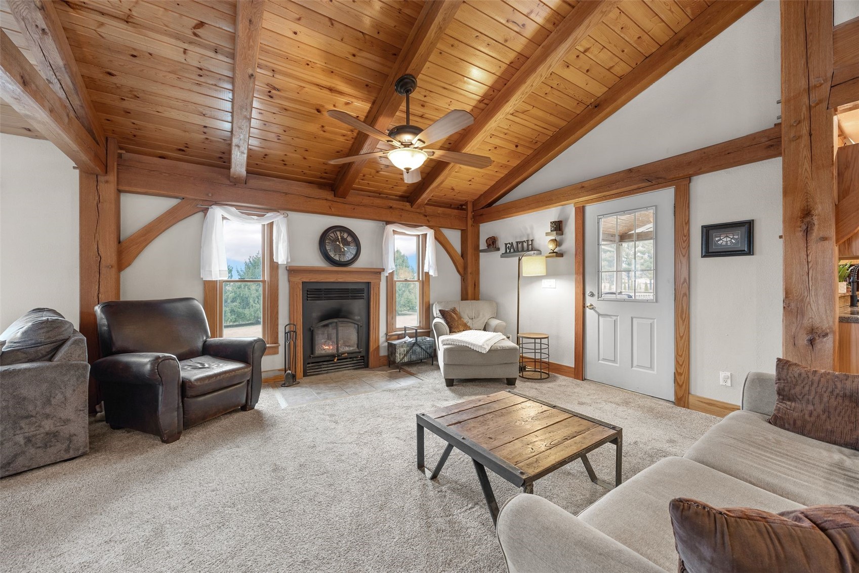 333 Hillview Drive SE