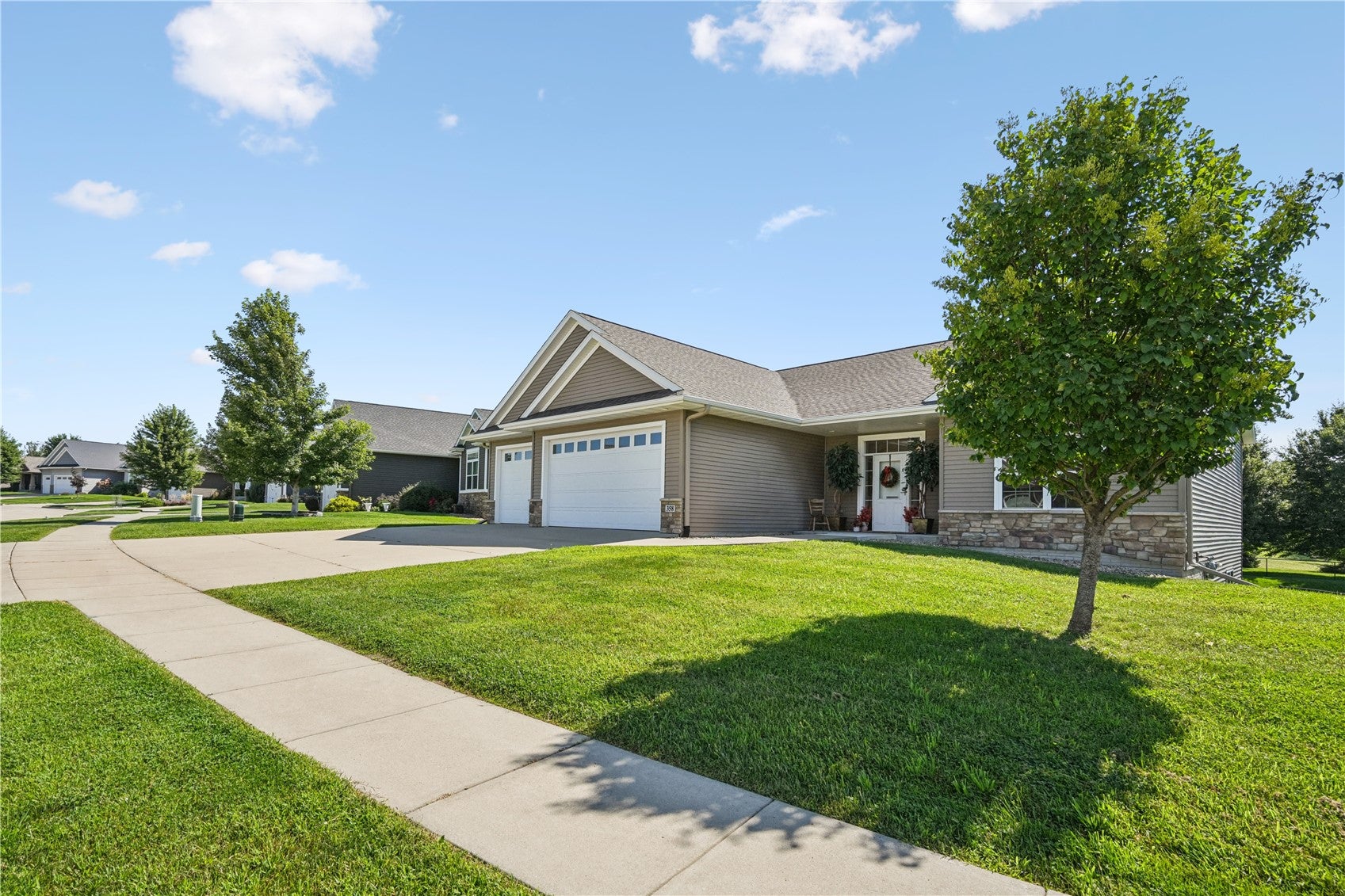 358 Eastview Ave