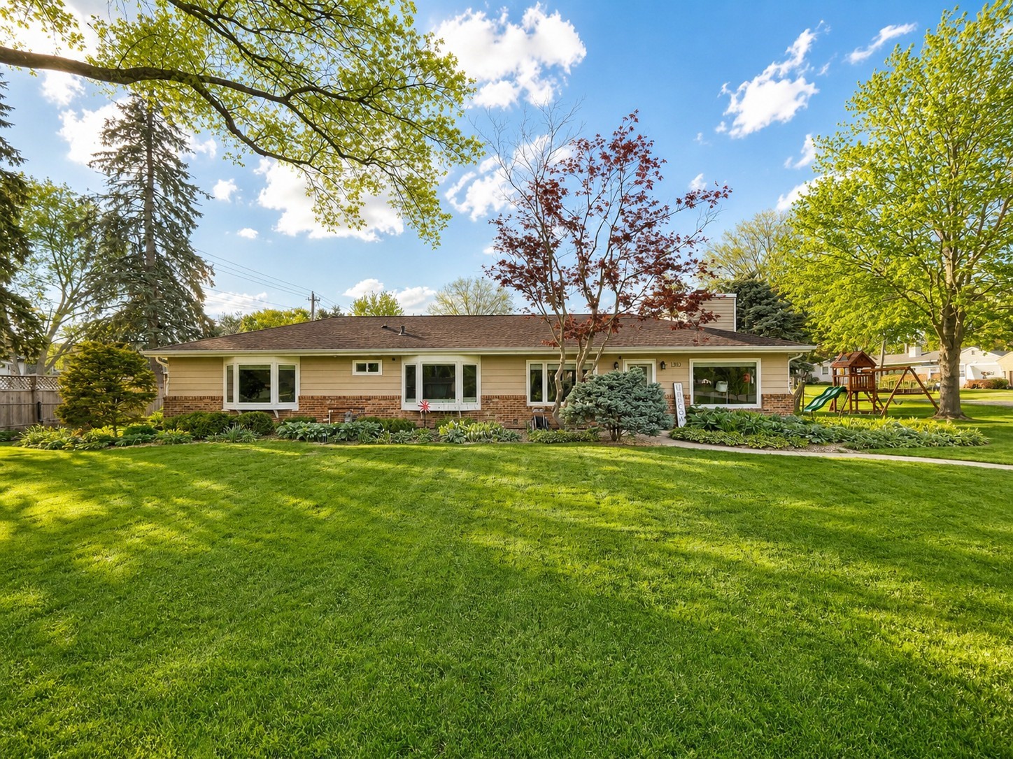 Photo 1 of 49 — 1310 Lilac Lane, Cedar Falls, IA 50613
