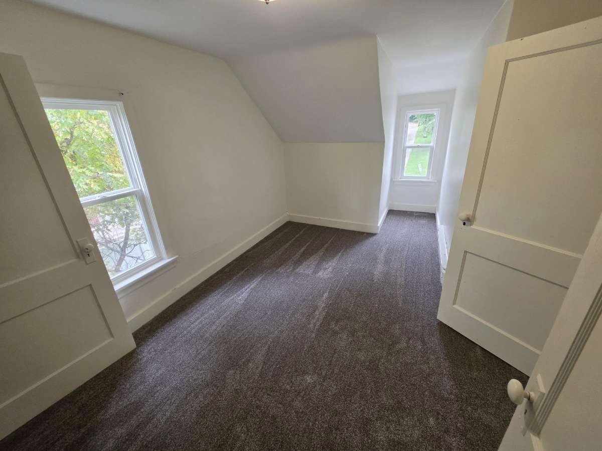 318 W 4th Street