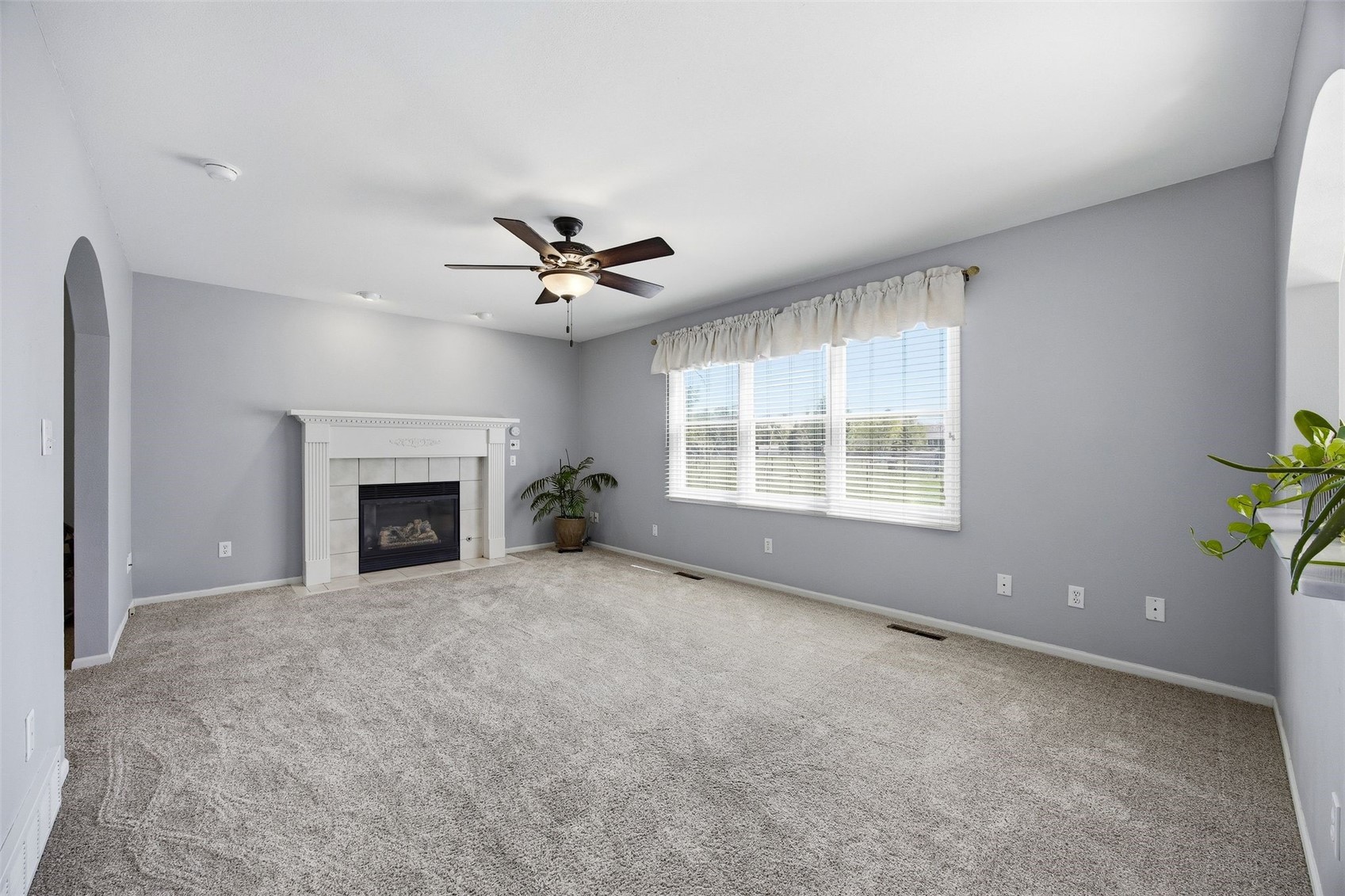 1217 Acacia Drive NE