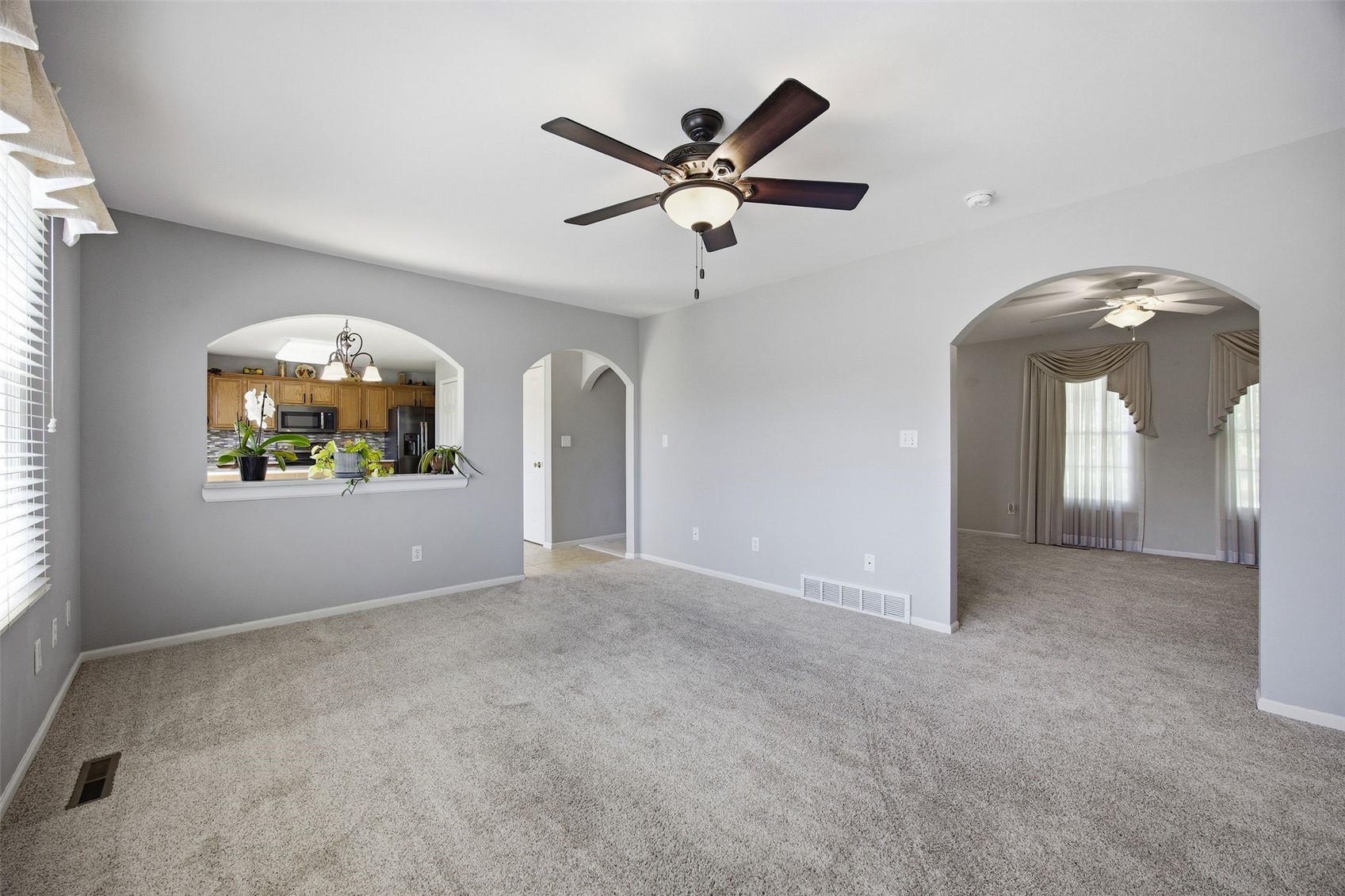 1217 Acacia Drive NE