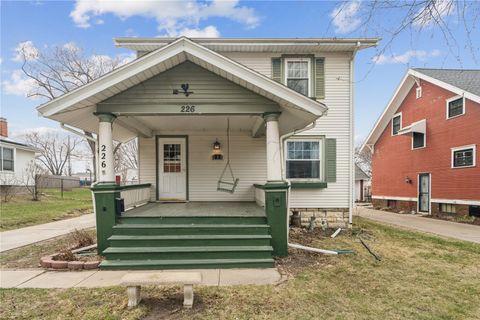 226 Johnson Ave Cedar Rapids IA 52405