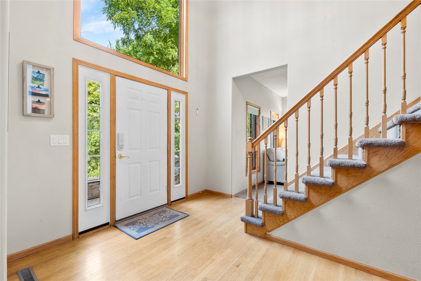 3256 Meadow Ridge Rd NE