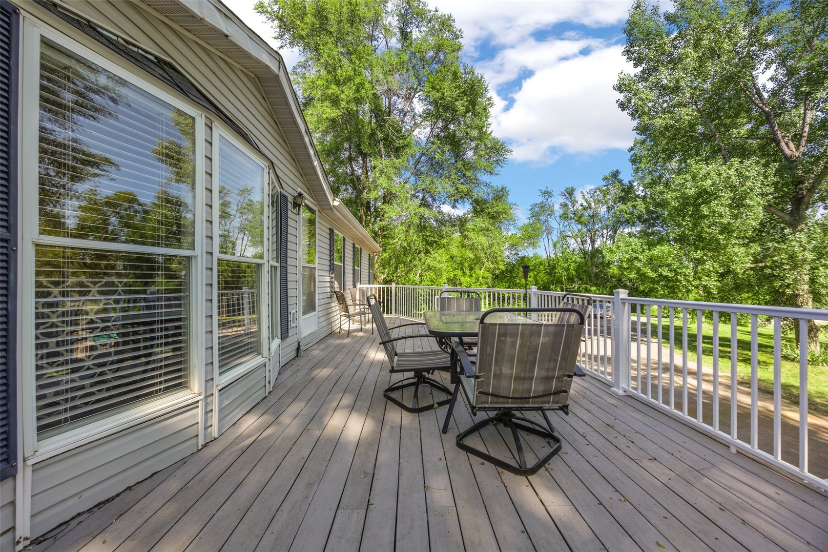1650 W Forevergreen Road