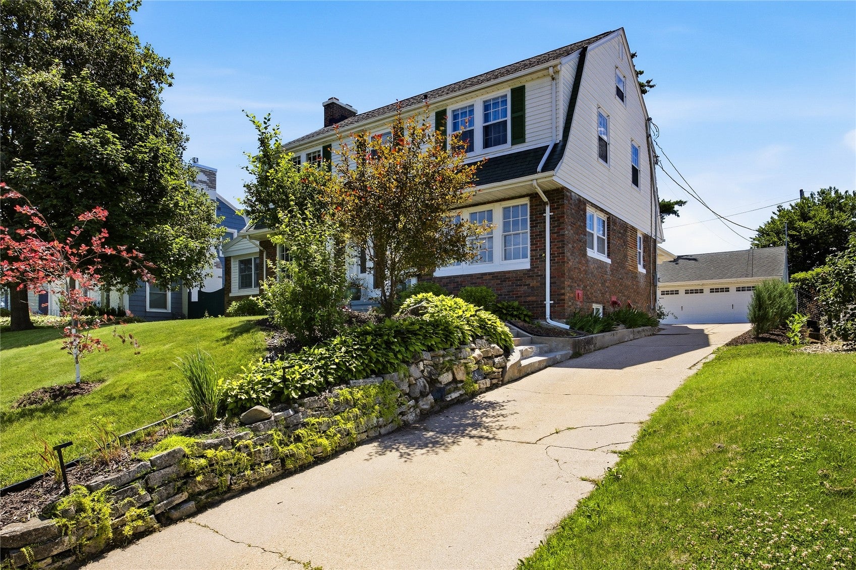 245 23rd Street Drive SE