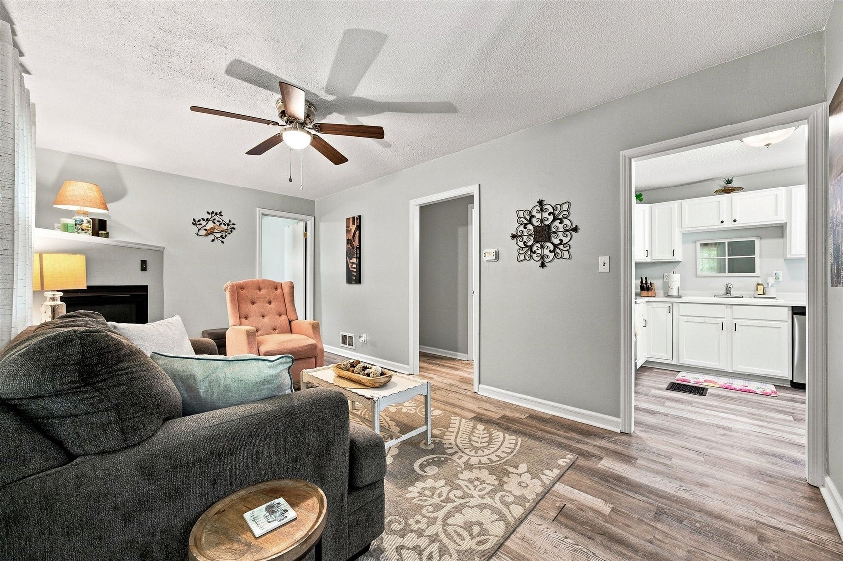 4405 Navajo Drive NE