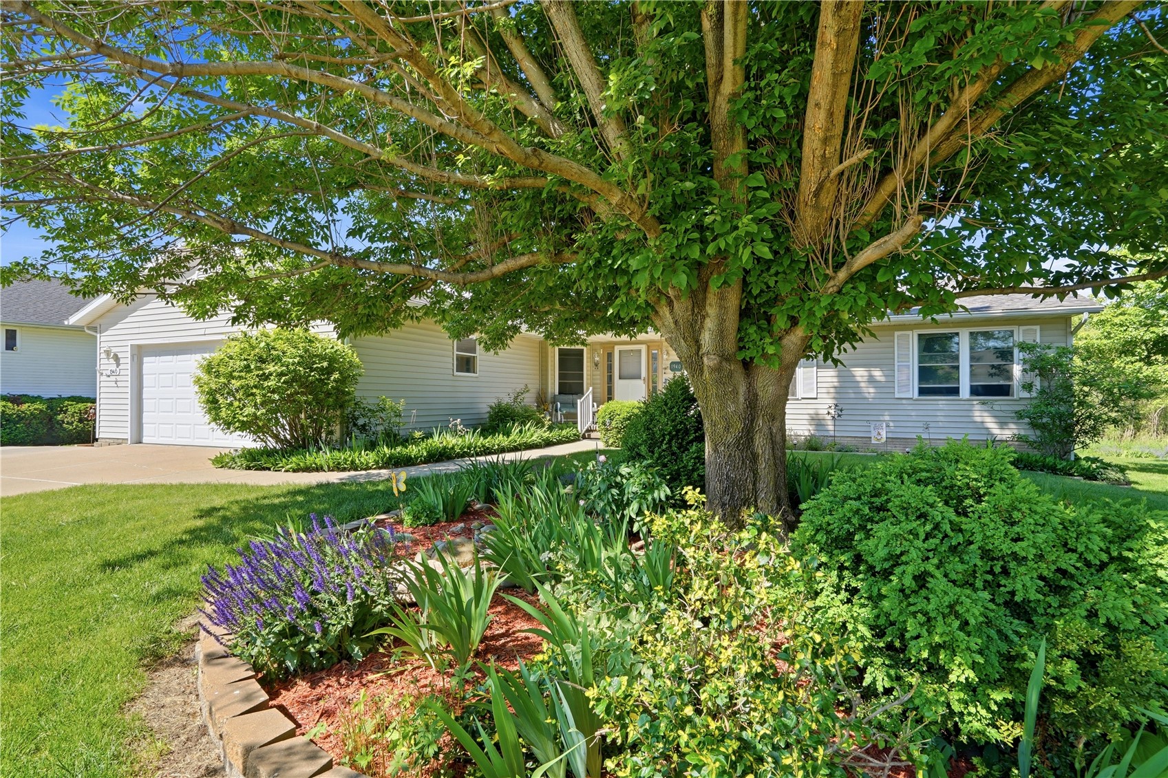 1940 48th Street Court