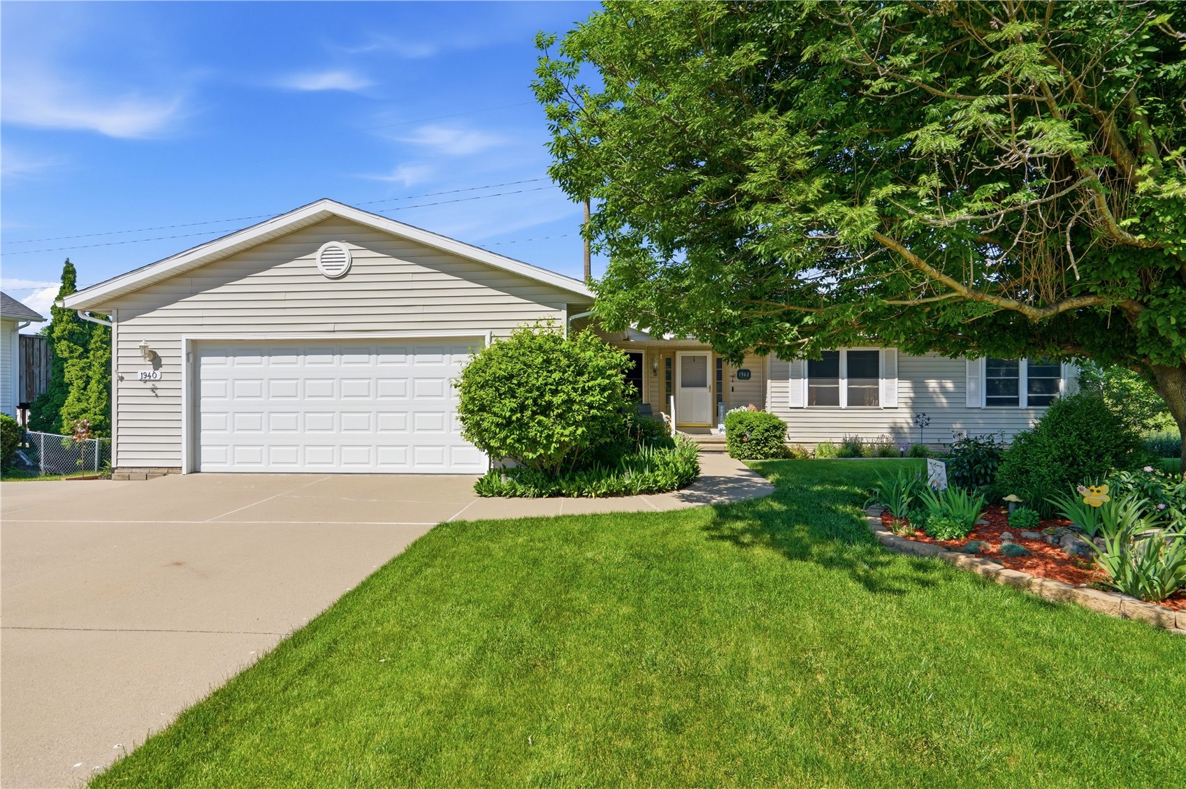 1940 48th Street Court