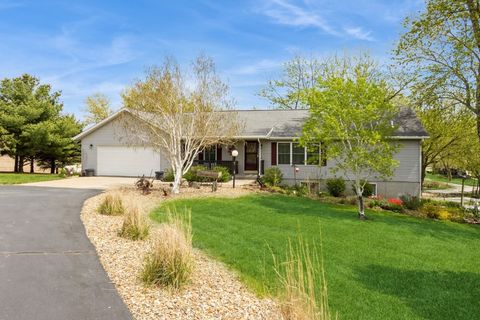 3334 NW Black Hawk Ave Oxford IA 52322