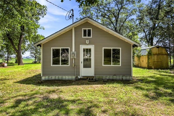 993 IVANHOE CIR, MOUNT VERNON, IA 52314 - Image 484480f90ca63da7c9fa52d95ac12ff0/1163254549