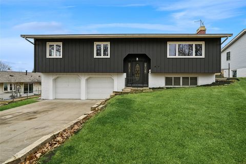 3632 Lynbrook Drive NE Cedar Rapids IA 52402