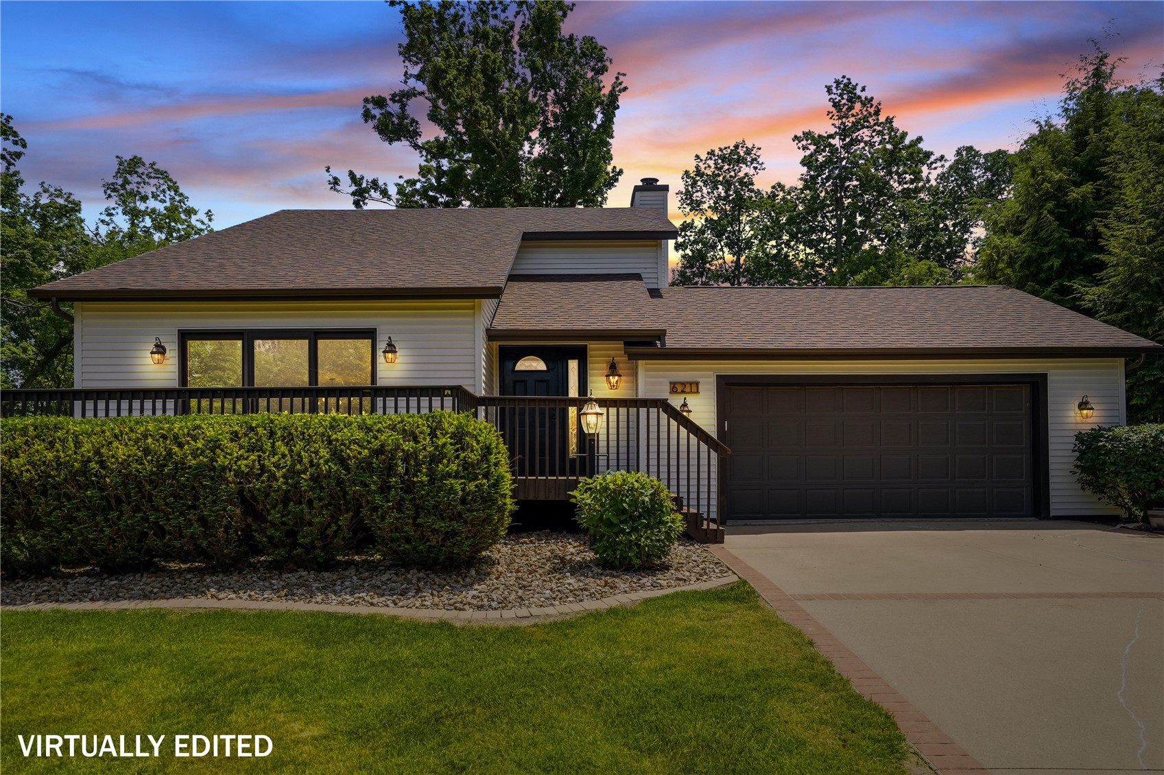6211 Arapahoe Drive NE