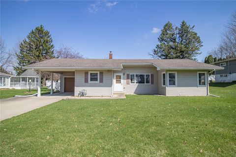 501 S Oak Street Anamosa IA 52205