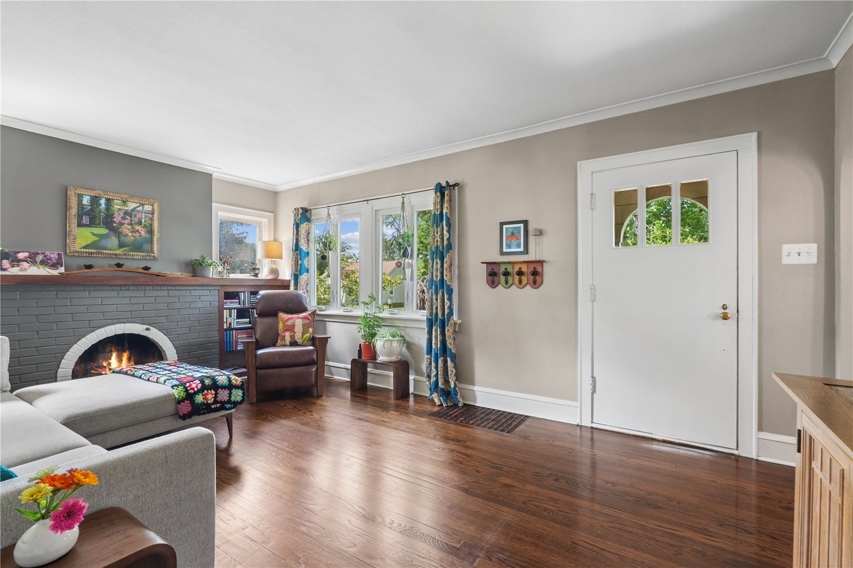223 23rd St Drive SE