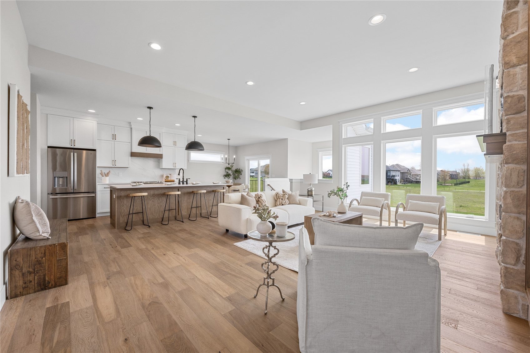 828 Longbow Court