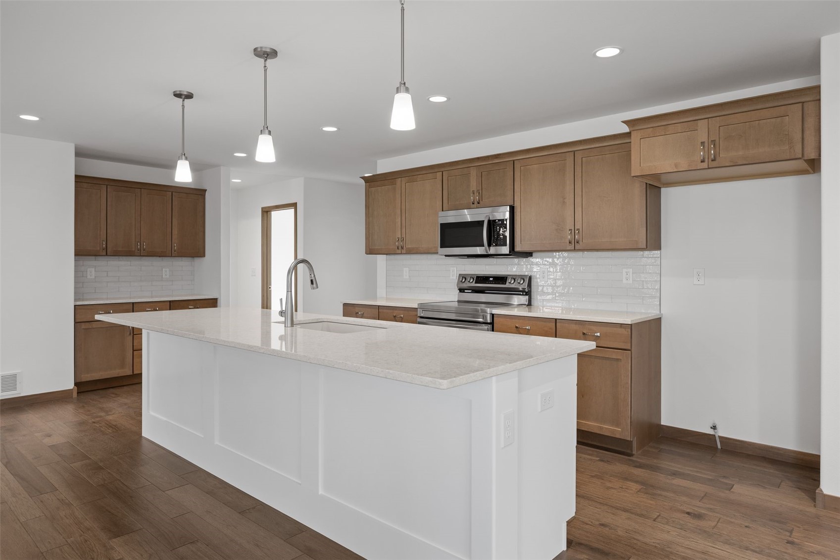 2915 Sequoia Drive SW