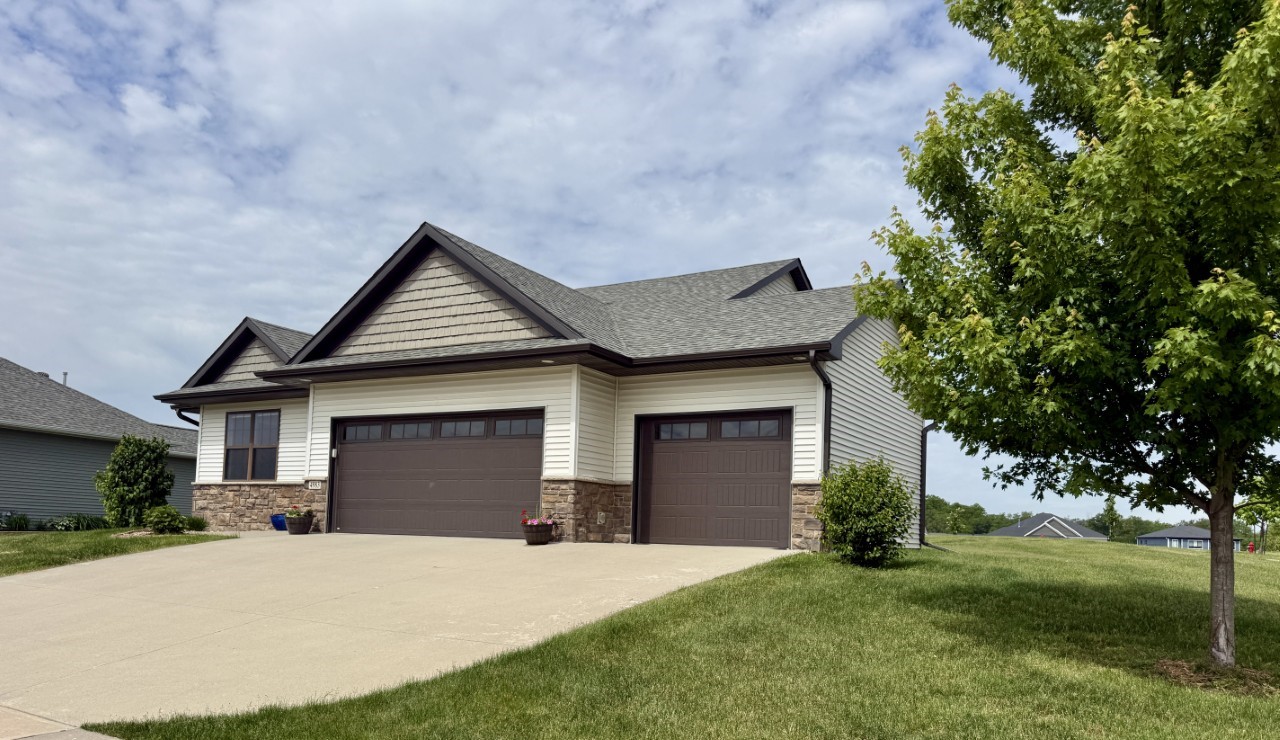 4983 Preston Lane