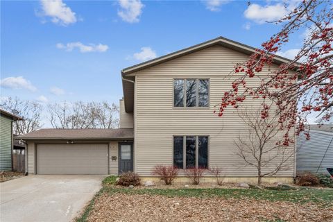 1256 Esther Ct Iowa City IA 52240