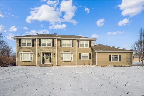 4362 Cloverdale Road NE Cedar Rapids IA 52411