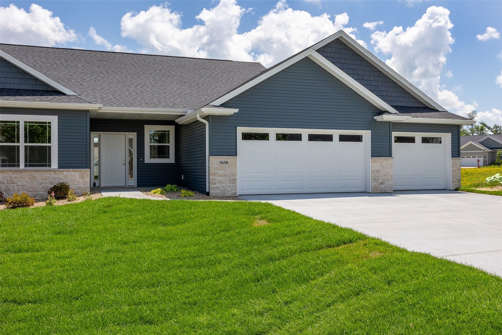 5658 Meadow Grass Circle SE