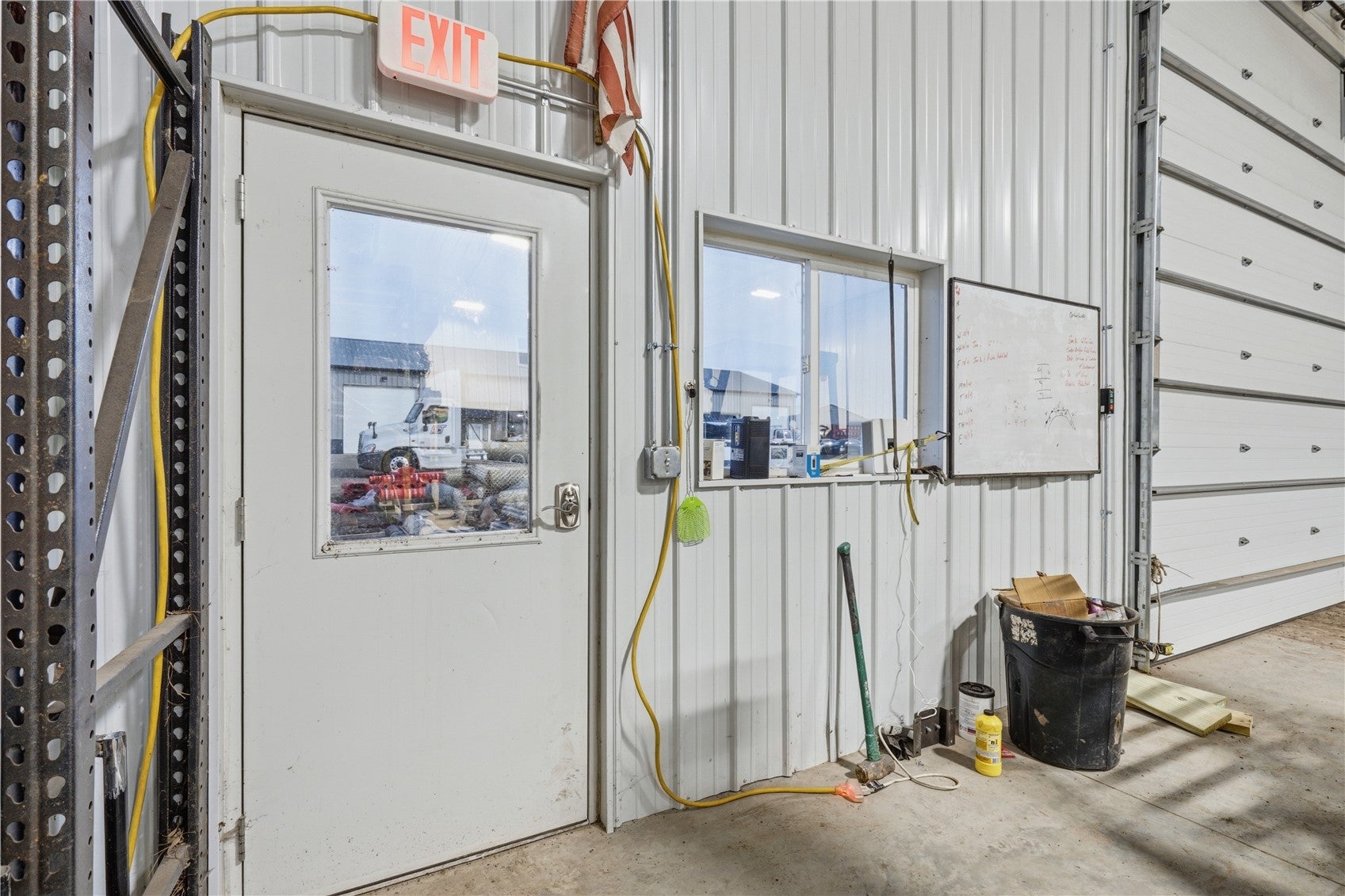1650 Commercial 203