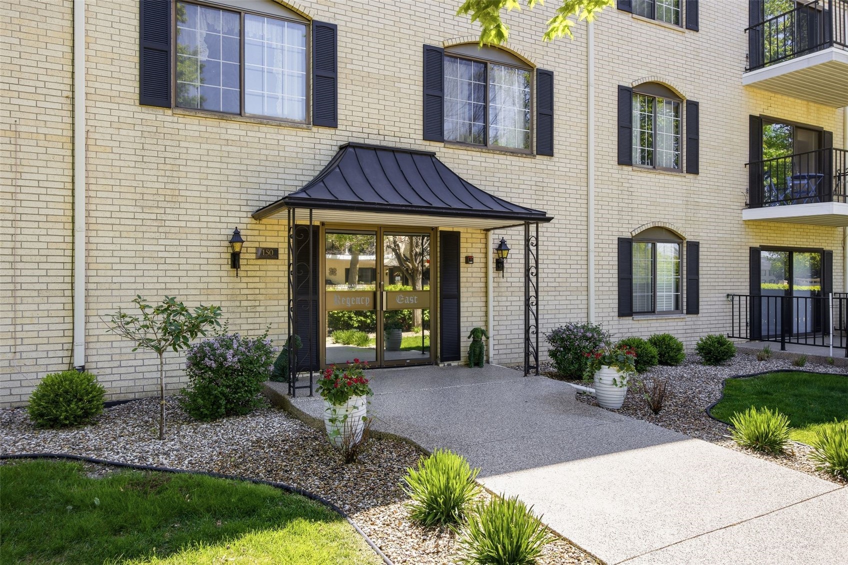150 Thompson Drive SE 216