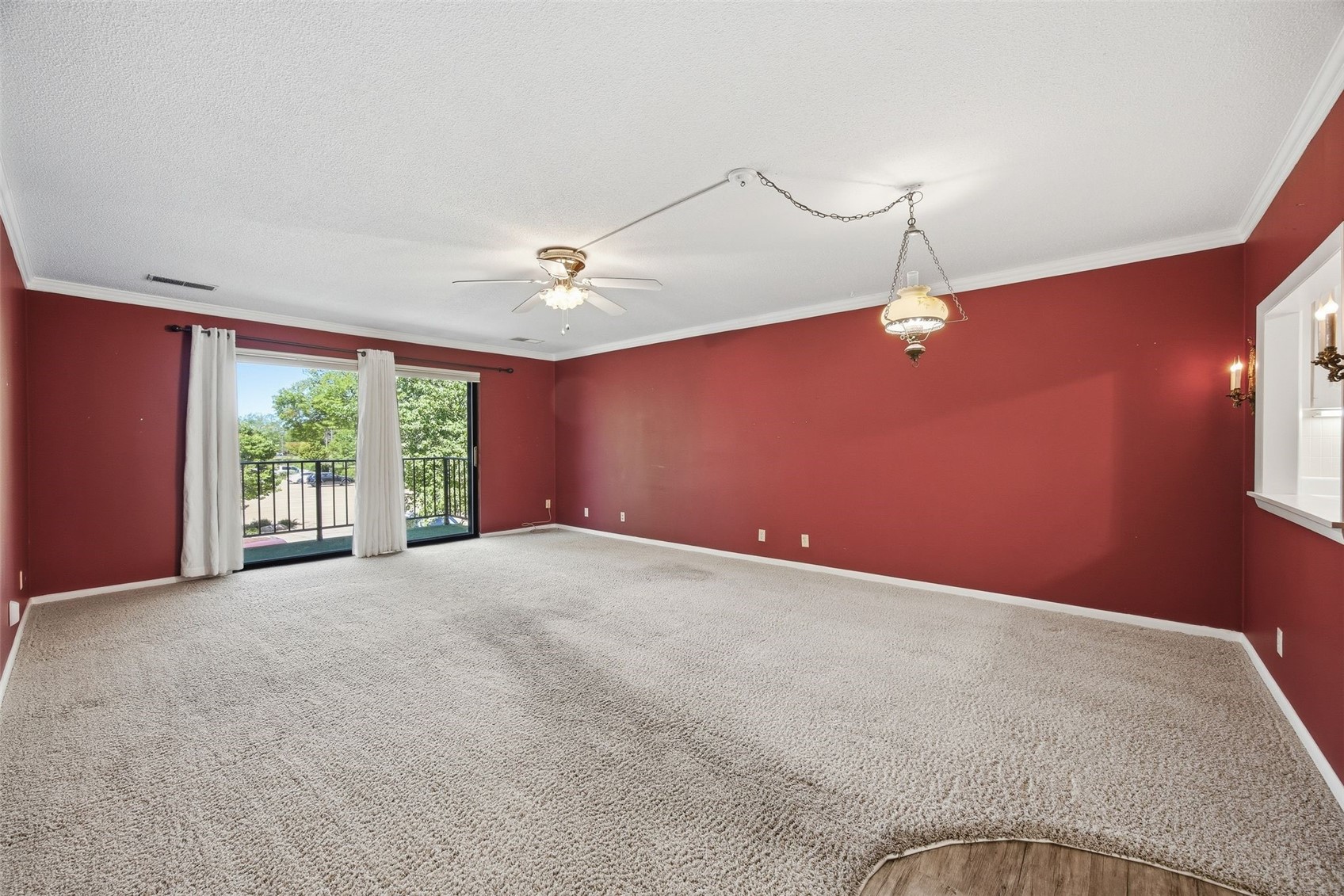 150 Thompson Drive SE 216