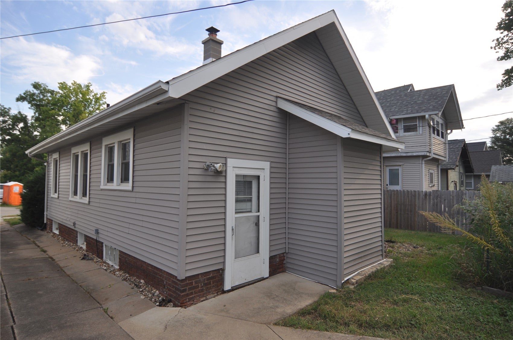 115 27th Street Drive SE