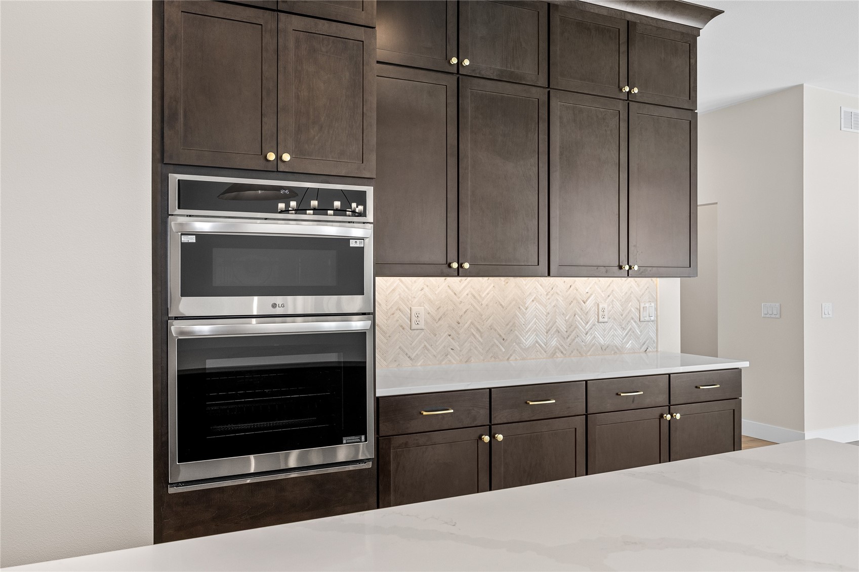 2196 Royal Oak Ridge Road