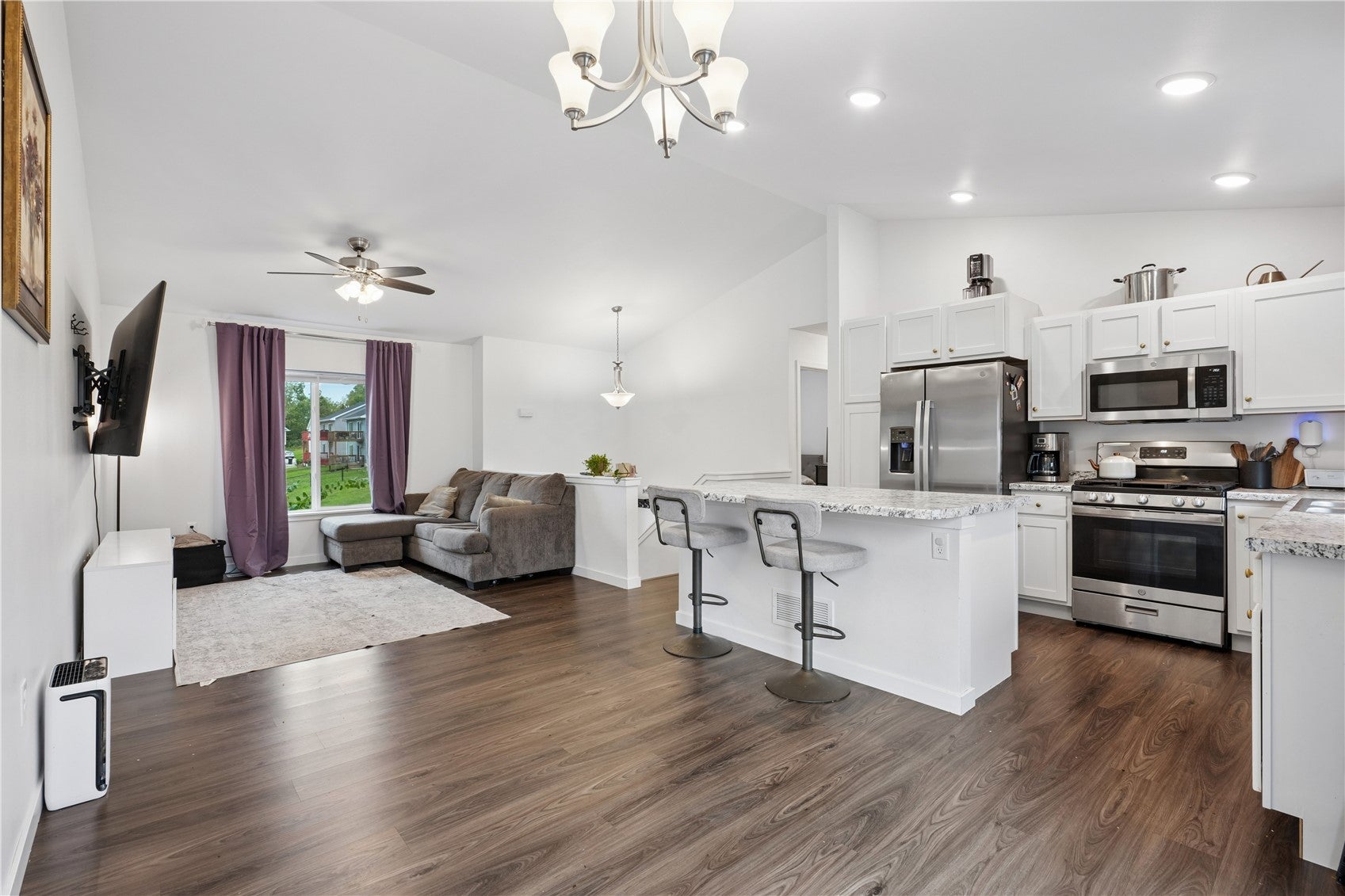 821 Fairview
