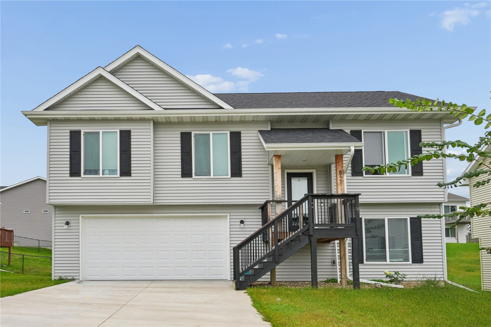 821 Fairview