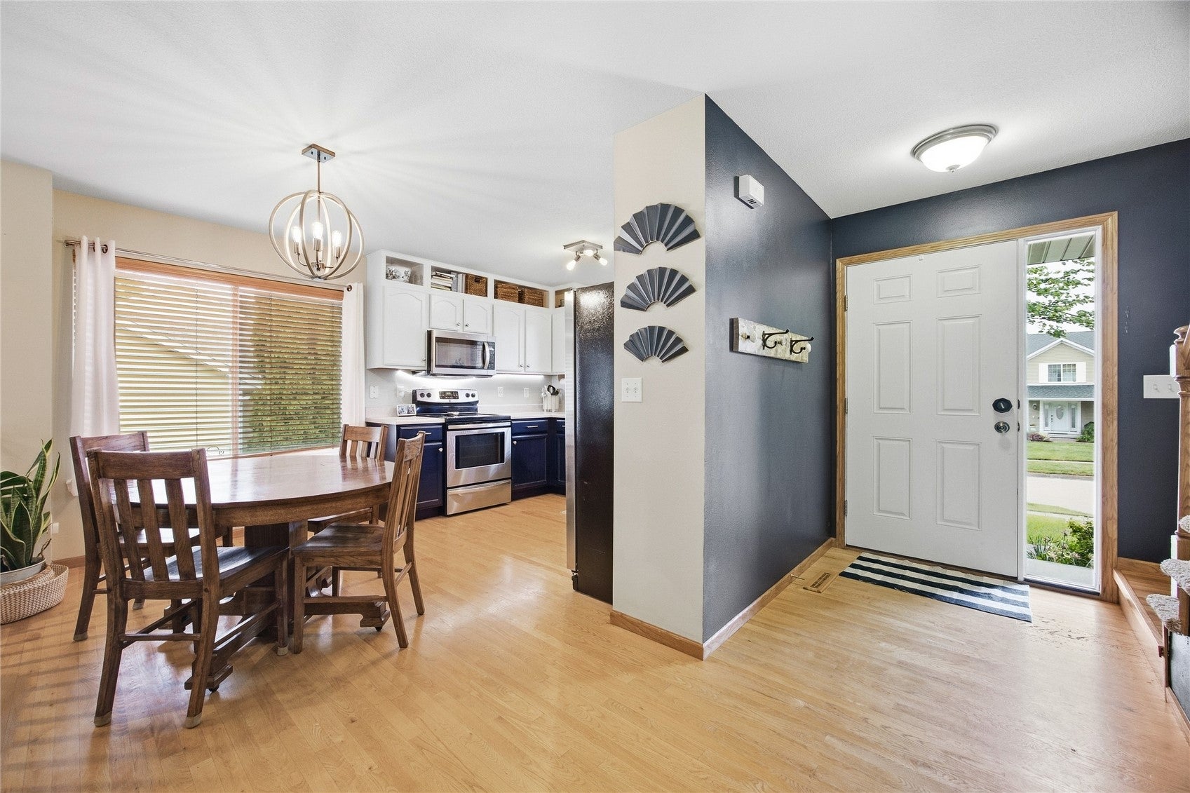 1372 Woolridge Dr