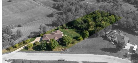 1253 Hillview Court NE Swisher IA 52338