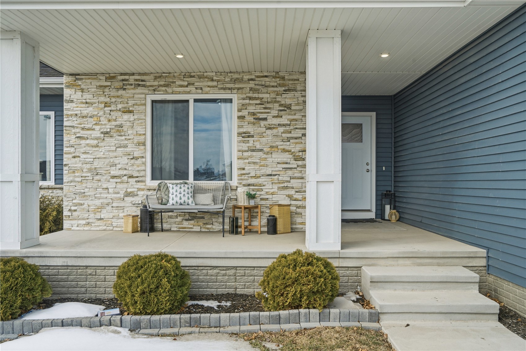 1389 Cardinal Dr