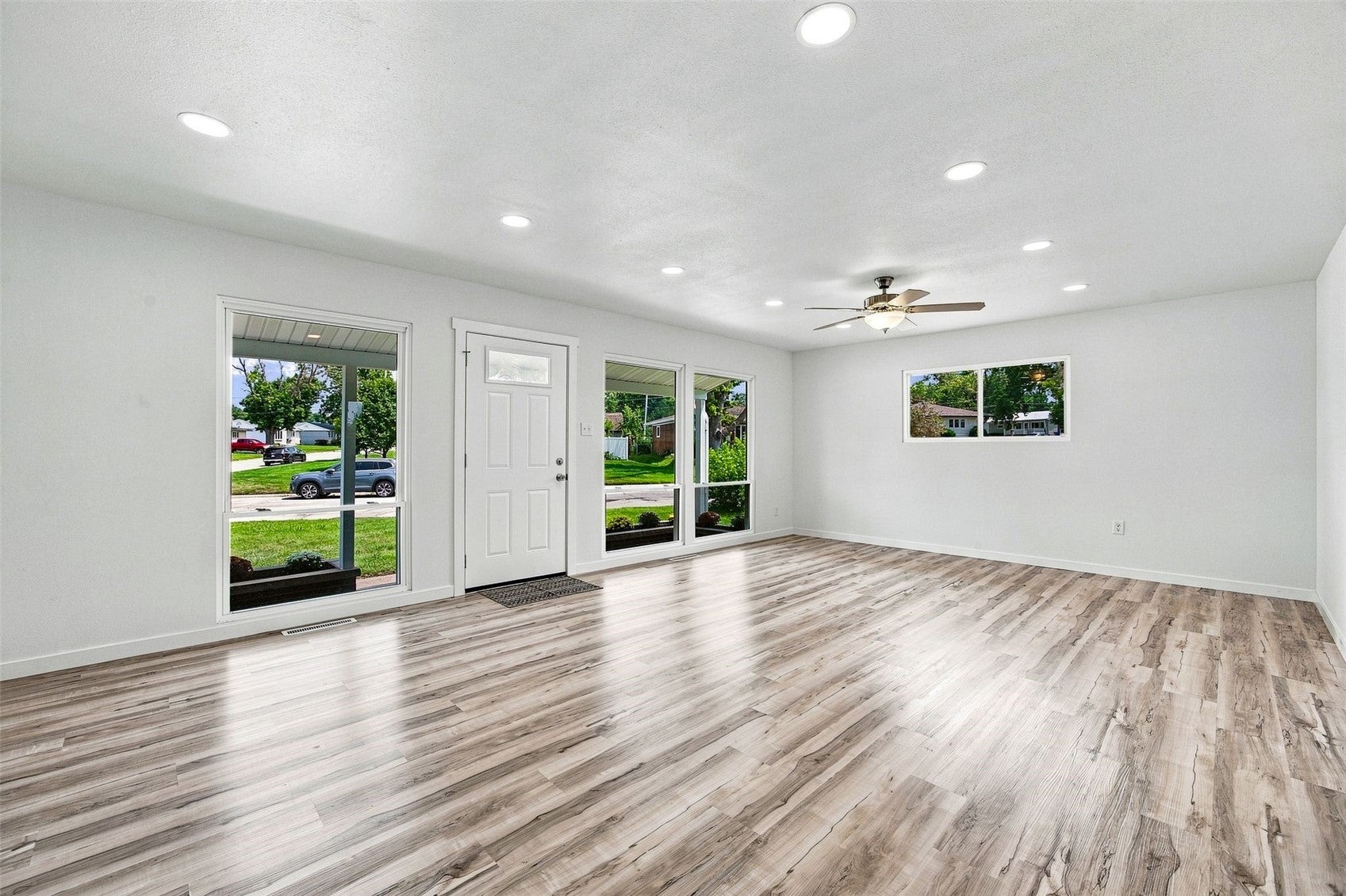 4432 Regal Avenue NE