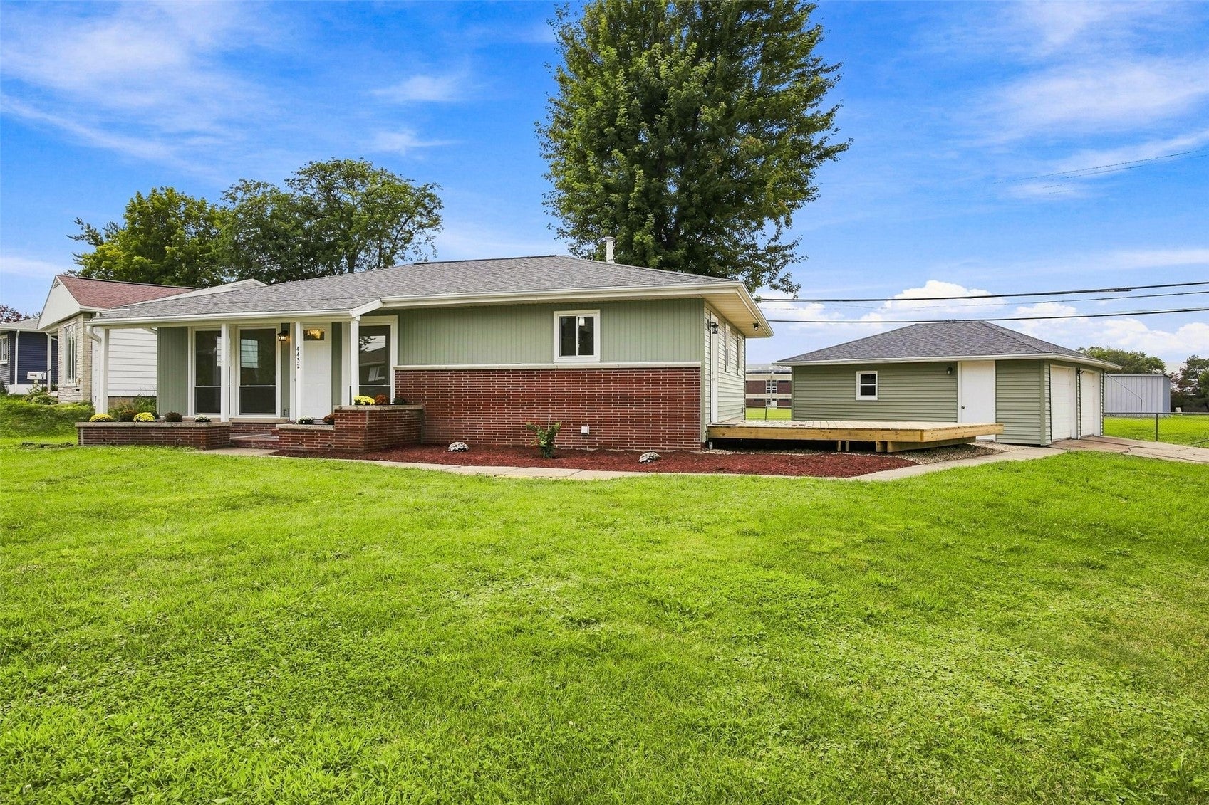 4432 Regal Avenue NE