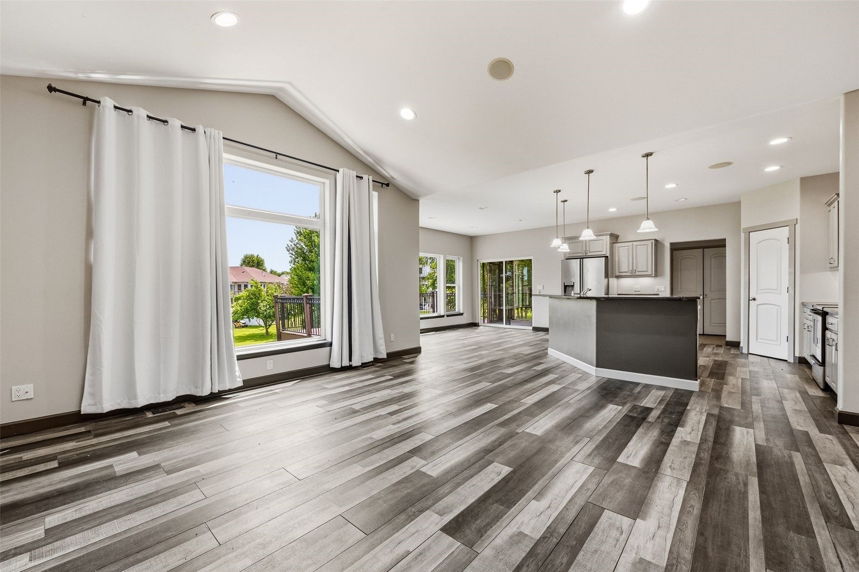 426 PRAIRIE VIEW Drive