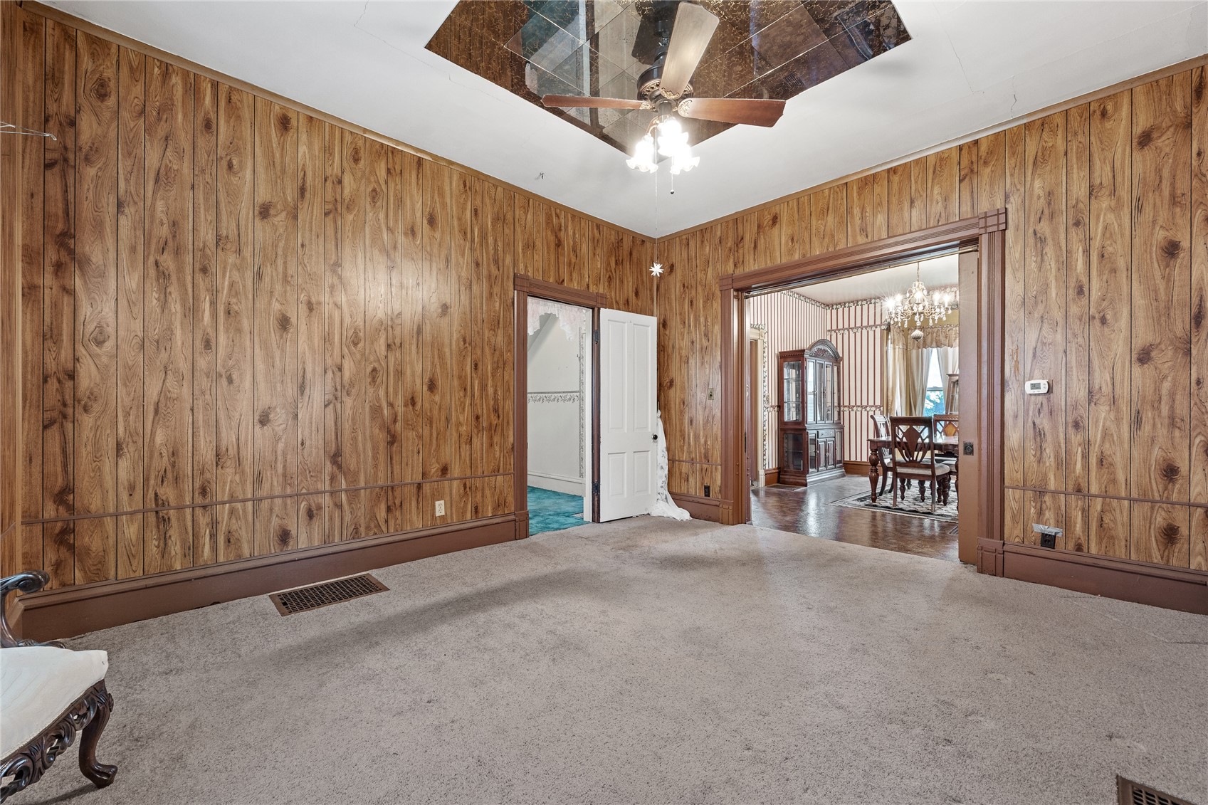 910 Meridian