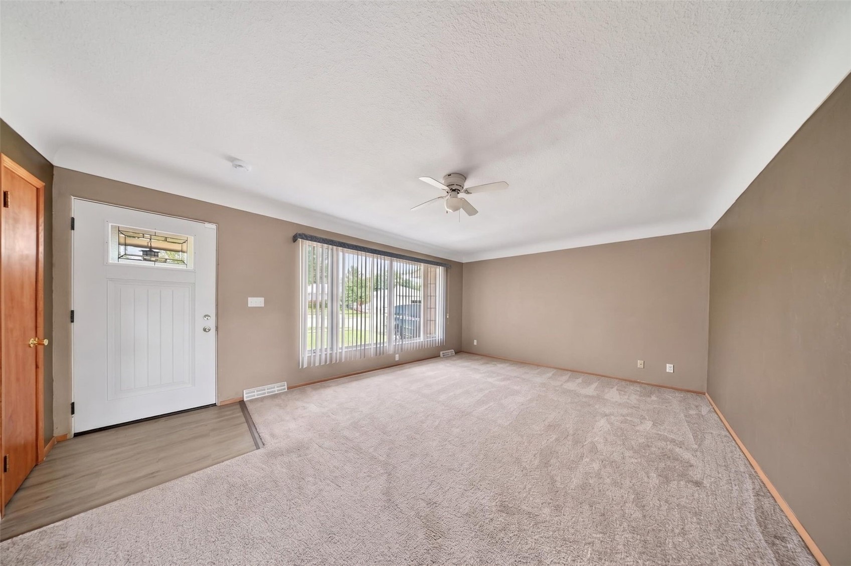 3105 Kenridge Drive NE