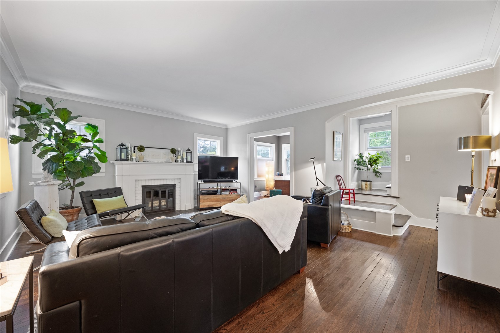 2323 Upland Drive SE