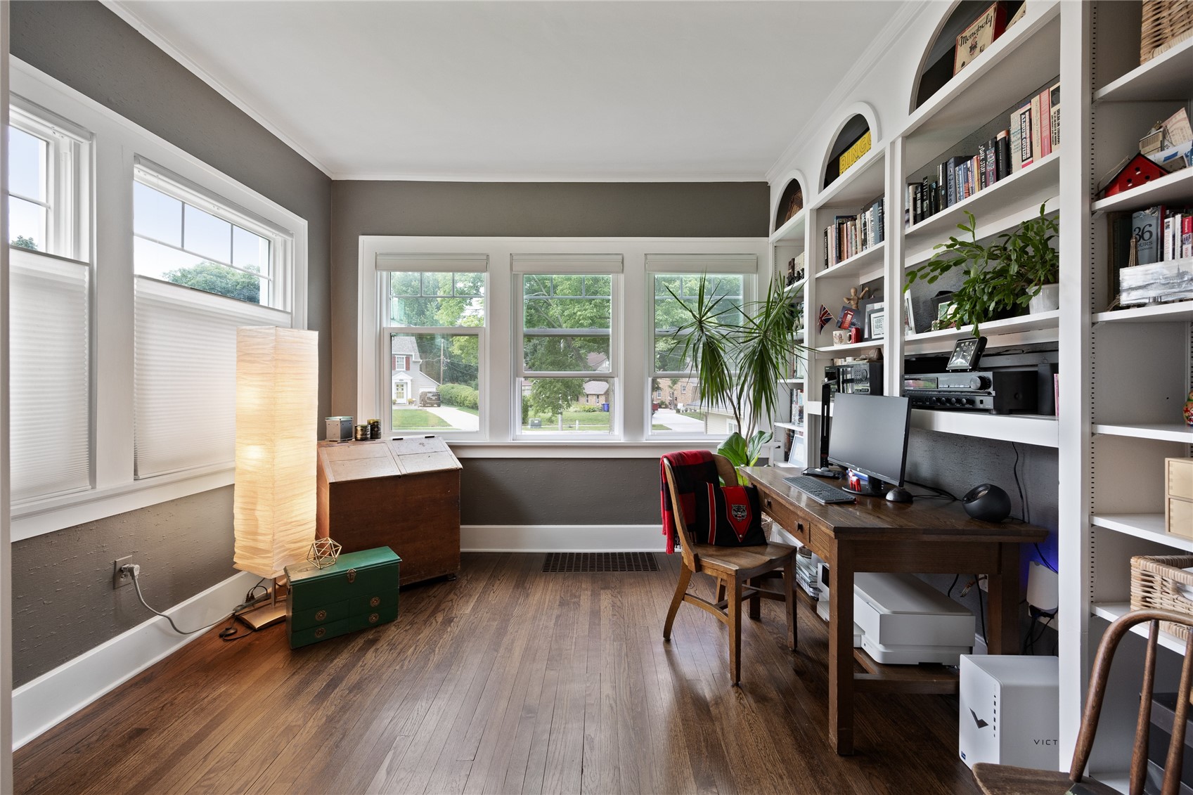 2323 Upland Drive SE