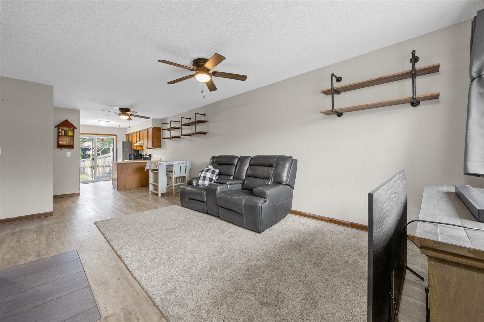 2526 Ellis View Court NW