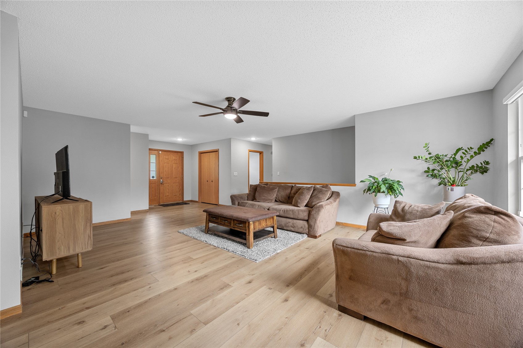 1405 Lyndhurst Dr